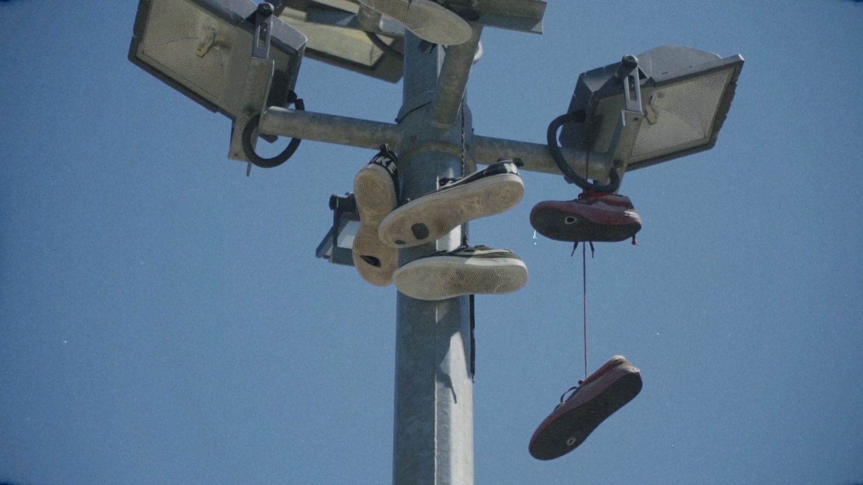 761 x KIDS ON THE STREETS.00_00_03_23.Still002