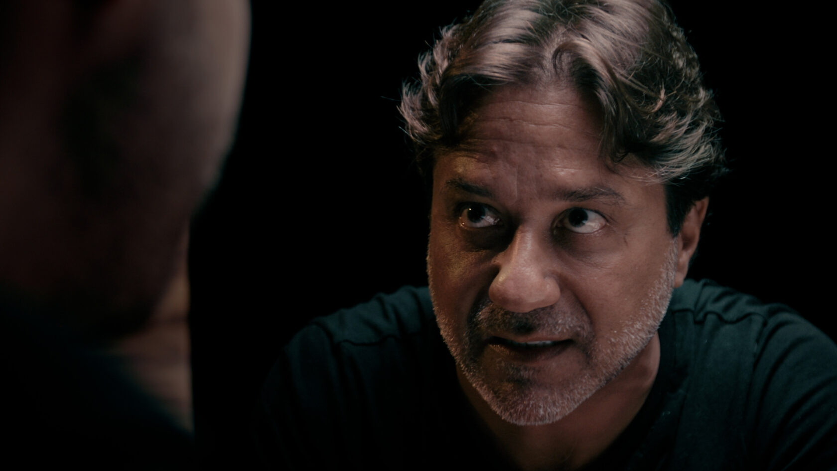 SAMANA_HEIST_PRORES_po kolorze.00_28_27_15.Still024