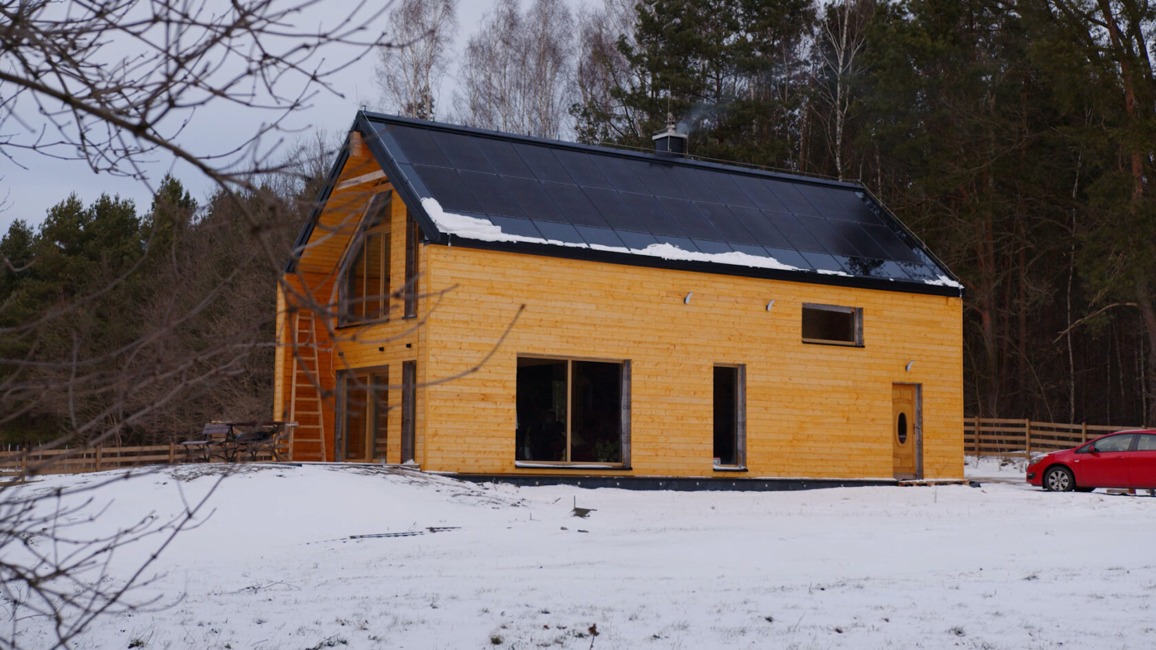 sunroof_poznan_bez napisow_tylko audio lektor.00_03_13_08.Still011